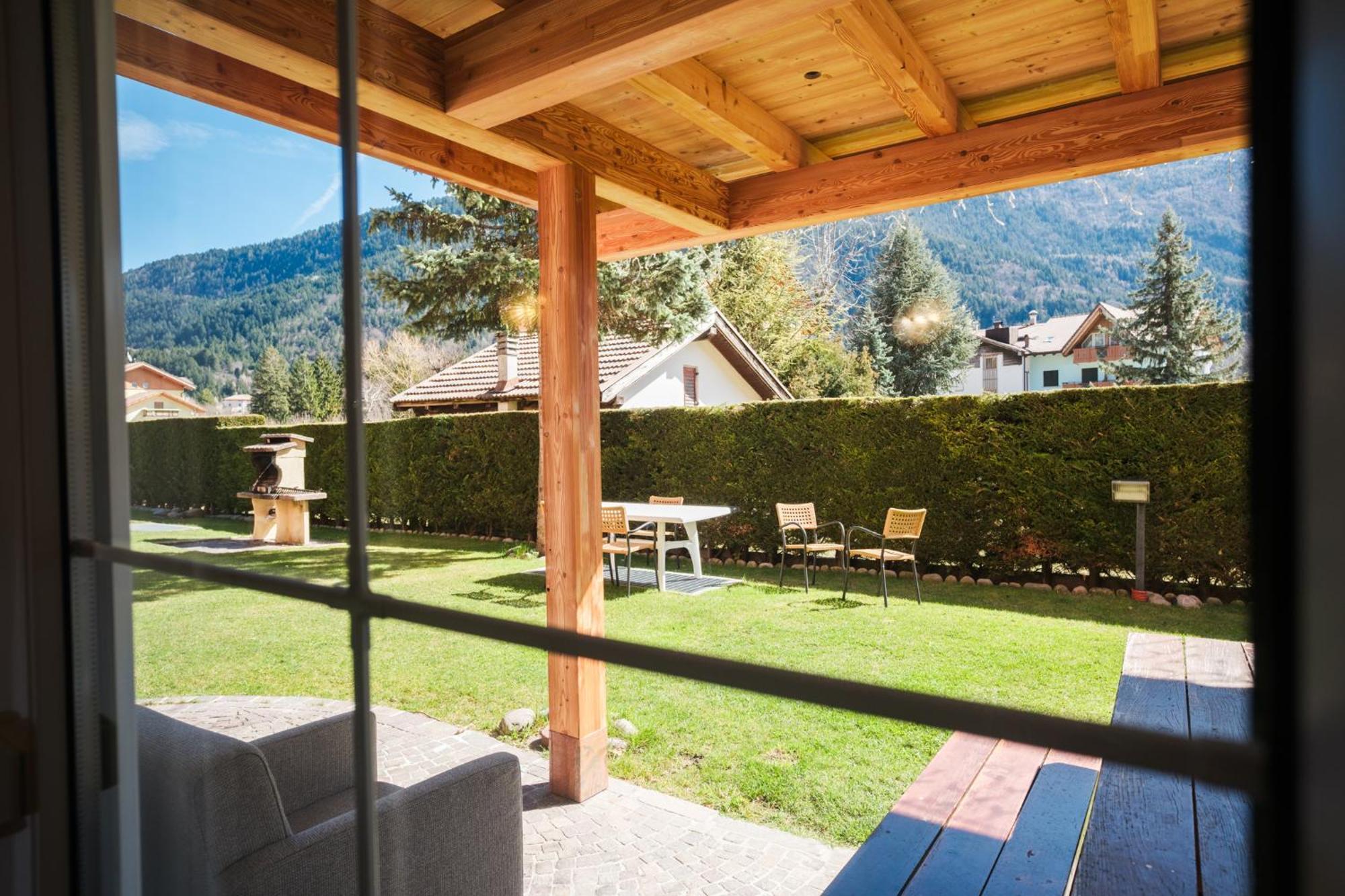Residence Al Caminetto Molveno Eksteriør billede