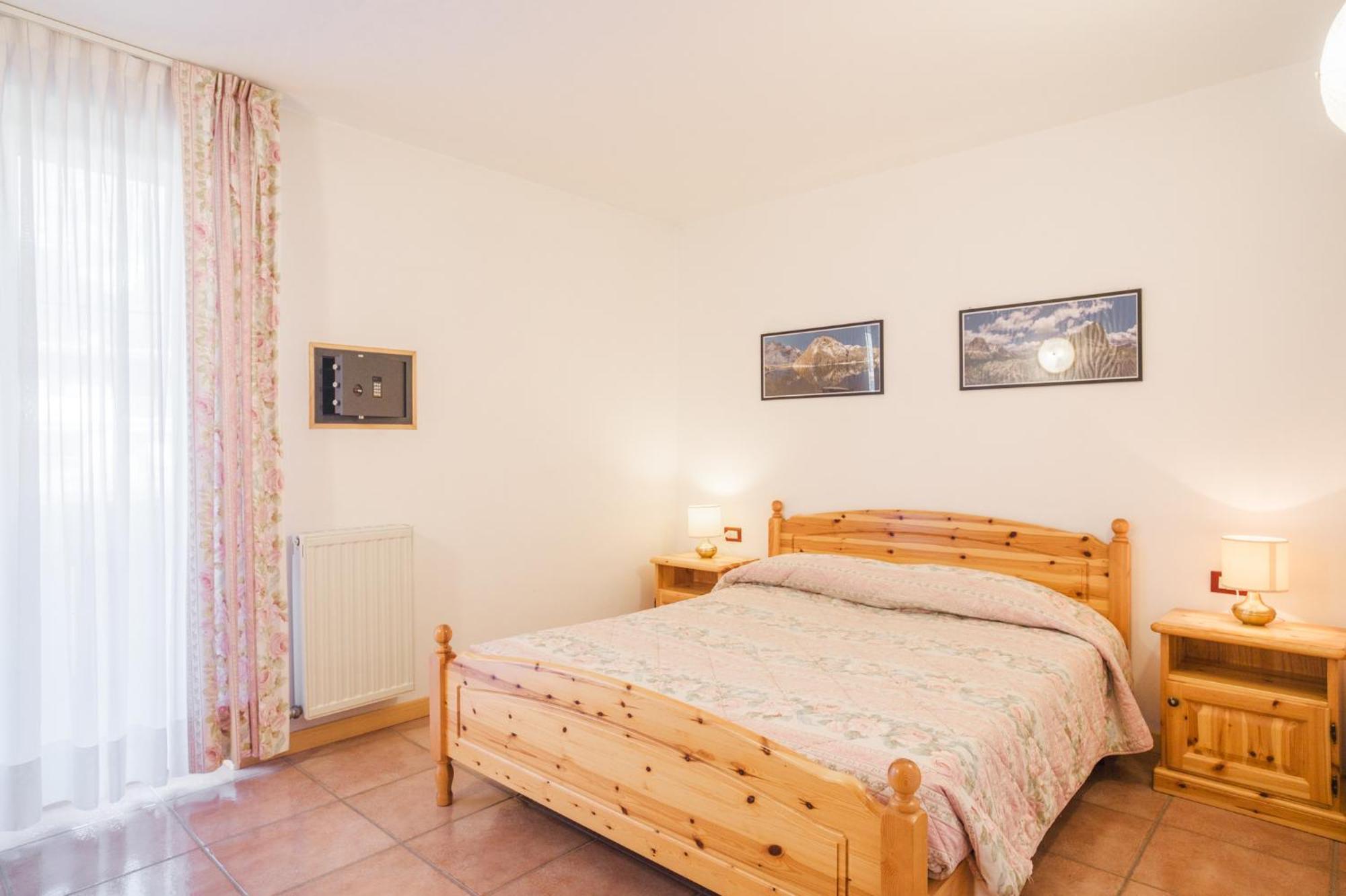 Residence Al Caminetto Molveno Eksteriør billede